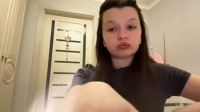 EllieBerrie online show from February 15, 2026, 5:09 pm