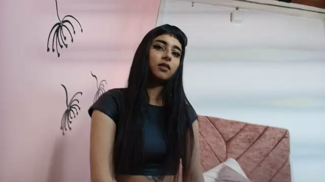 CLEO ROSS online show from December 2, 2025, 6:25 pm