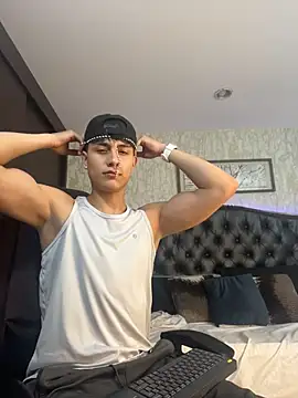 Lander Cruz online show from April 14, 2026, 8:26 pm