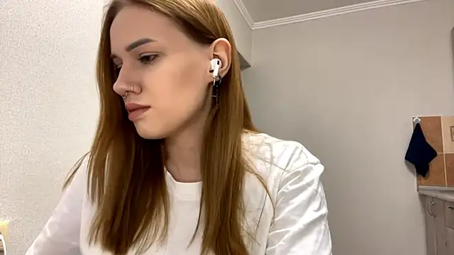 BerrySonya online show from December 2, 2025, 9:36 am