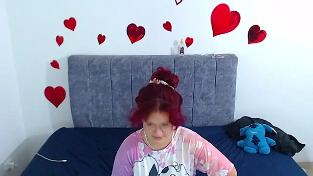 Snapshot of hottie_couplee chatting on June 11, 2026, 11:47 pm hottie couplee online show from June 11, 2026, 11:47 pm