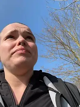 LoreenKinky online show from March 10, 2026, 12:10 pm