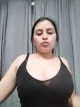 Snapshot of latina_prohibida chatting on January 19, 2026, 12:36 am latina prohibida online show from January 19, 2026, 12:36 am