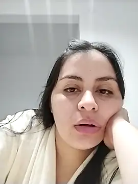 Snapshot of latina_prohibida chatting on February 8, 2026, 3:43 am latina prohibida online show from February 8, 2026, 3:43 am