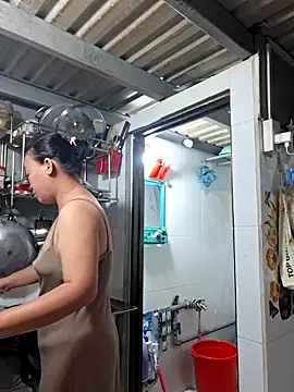 felicity chloe online show from April 2, 2026, 11:30 am