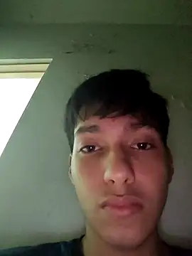 Snapshot of Prrrriprraa chatting on December 2, 2025, 8:19 am Prrrriprraa online show from December 2, 2025, 8:19 am