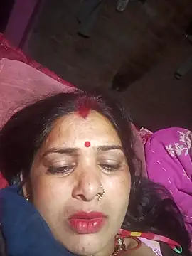 Your-shreya143 online show from February 23, 2026, 8:50 pm