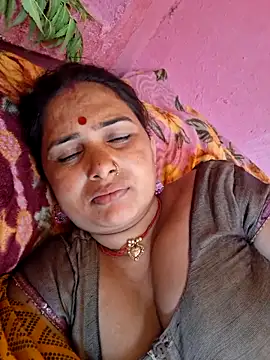 Your-shreya143 online show from May 30, 2026, 8:55 am