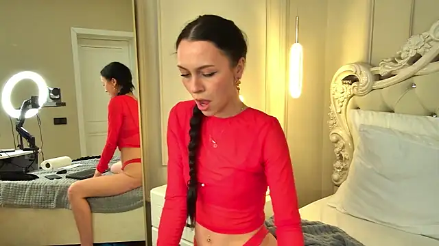 MonicaMercer online show from March 12, 2026, 8:42 am