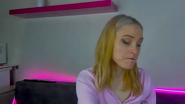 Gina Gina love online show from December 19, 2025, 11:06 am