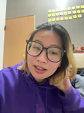 Snapshot of abella1116 chatting on January 8, 2026, 3:47 pm abella1116 online show from January 8, 2026, 3:47 pm