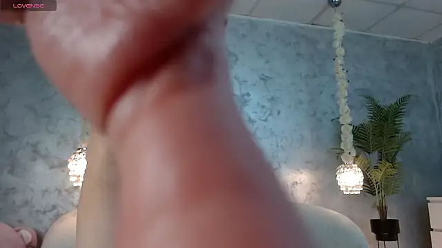 SilviaVanda online show from March 31, 2026, 6:14 am