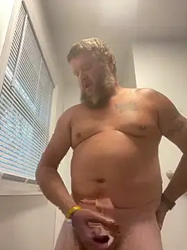 naughtydaddy0420 online show from December 2, 2025, 9:32 pm