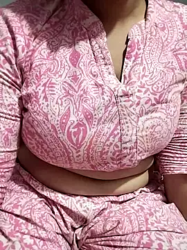 hottyrose69 online show from March 20, 2026, 4:28 am