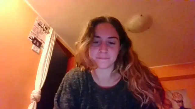 HornyJuliaXO online show from December 3, 2025, 2:08 am