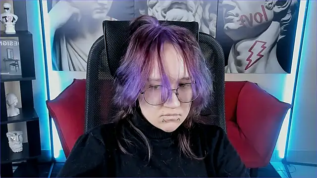 Sylvia Reed online show from December 19, 2025, 7:37 am