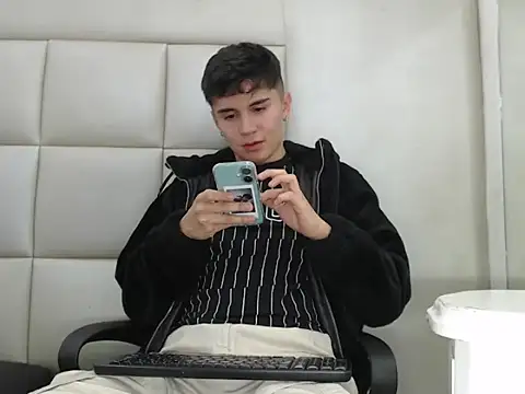 JuanGomm online show from January 15, 2026, 7:50 pm