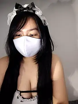 Snapshot of Miky_Lyn chatting on January 8, 2026, 5:59 pm Miky Lyn online show from January 8, 2026, 5:59 pm