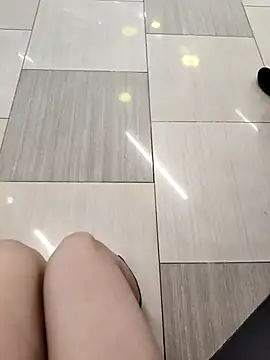 Snapshot of Miky_Lyn chatting on February 10, 2026, 4:38 am Miky Lyn online show from February 10, 2026, 4:38 am