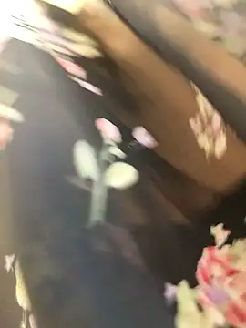 Snapshot of Miky_Lyn chatting on February 13, 2026, 4:52 am Miky Lyn online show from February 13, 2026, 4:52 am