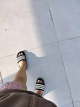 Snapshot of Miky_Lyn chatting on February 15, 2026, 9:08 am Miky Lyn online show from February 15, 2026, 9:08 am