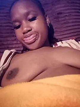 Bungiebabe online show from December 2, 2025, 9:10 pm