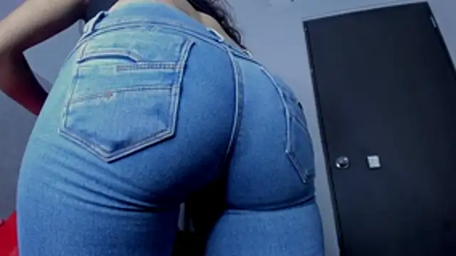 Snapshot of pitufa- chatting on March 1, 2026, 11:45 am pitufa- online show from March 1, 2026, 11:45 am