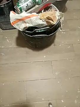 Valencianoo411 online show from December 3, 2025, 8:07 pm