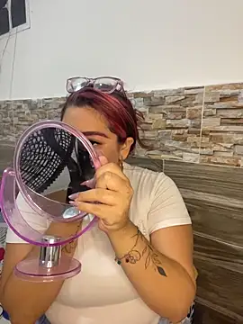naty col online show from July 18, 2026, 8:23 pm