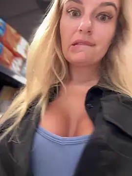 Snapshot of Betsy chatting on February 17, 2025, 12:16 pm Betsy online show from February 17, 2025, 12:16 pm