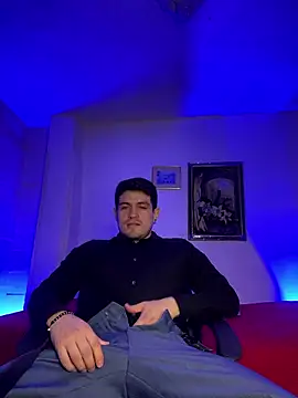 williamsmiiths16 online show from January 16, 2026, 3:16 pm