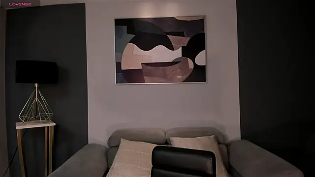 MadisonKane online show from November 9, 2025, 11:08 am