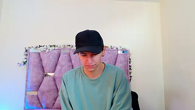 iris and damian online show from February 12, 2026, 5:19 pm