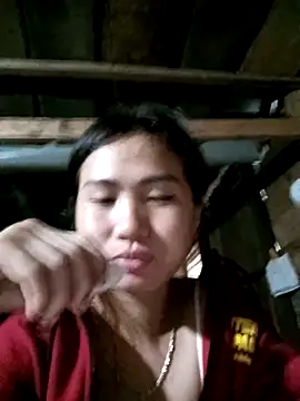 love-you2005 online show from December 3, 2025, 9:18 am