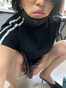luckybaby666999 online show from May 15, 2026, 11:01 pm
