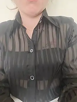 Snapshot of Baby-Linh chatting on June 23, 2026, 5:16 am Baby-Linh online show from June 23, 2026, 5:16 am