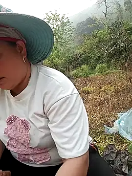 sary-hot2x online show from March 27, 2026, 8:59 am