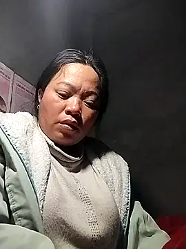 AlilaK2 online show from January 9, 2026, 10:22 pm