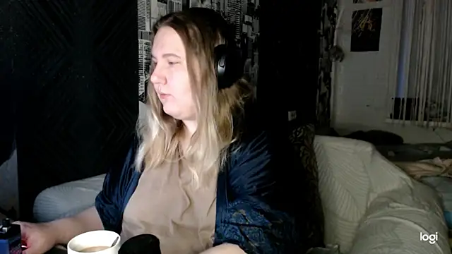 SecretGodnes online show from January 6, 2026, 1:37 pm