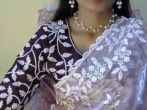 Snapshot of Shab_M chatting on May 6, 2026, 6:41 am Shab M online show from May 6, 2026, 6:41 am