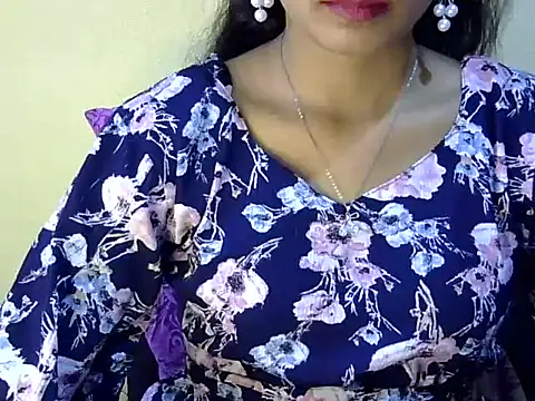 Snapshot of Shab_M chatting on May 16, 2026, 6:21 am Shab M online show from May 16, 2026, 6:21 am
