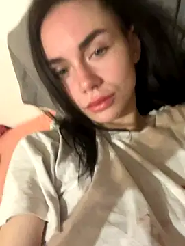 JeslyBoutensx online show from December 4, 2025, 12:20 am