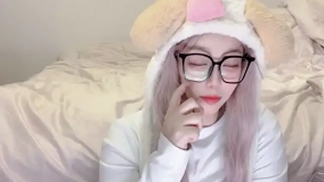 fayebabe online show from December 15, 2025, 12:53 pm