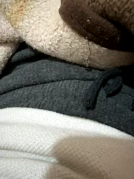 riballll9 online show from December 16, 2025, 4:39 am