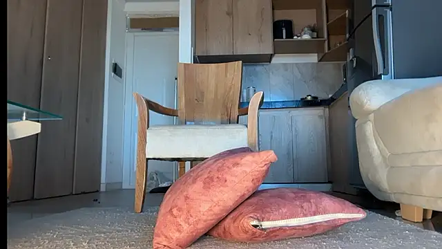 Snapshot of miaferrer777 chatting on February 16, 2026, 10:17 pm miaferrer777 online show from February 16, 2026, 10:17 pm