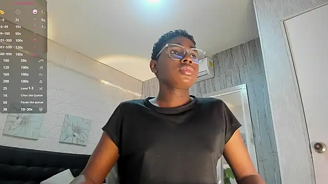 teylor lovee online show from February 8, 2026, 8:56 pm