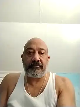 coach7823 online show from December 5, 2025, 5:09 pm