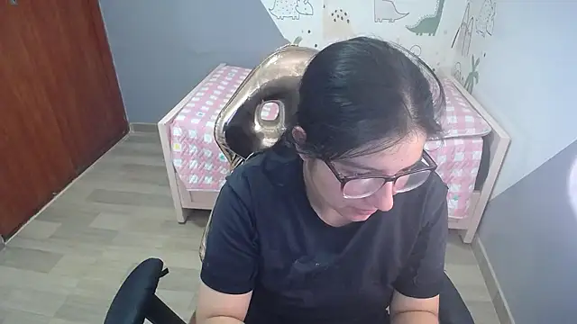 Snapshot of eva_smit_t chatting on January 14, 2026, 2:39 am eva smit t online show from January 14, 2026, 2:39 am