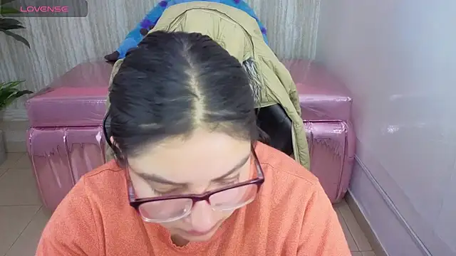 Snapshot of eva_smit_t chatting on February 28, 2026, 2:34 am eva smit t online show from February 28, 2026, 2:34 am