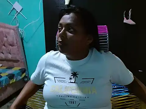 caro lil online show from June 16, 2026, 4:59 am